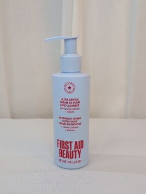 First Aid Beauty Ultra Gentle Cream To Foam Face Cleanser Sensitive Skin 6oz